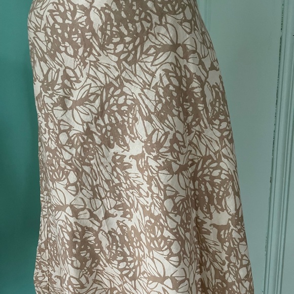 New listing **** Merona beautiful flare Skirt - Picture 3 of 8